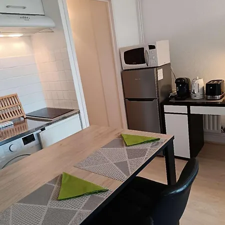 Appartement A Orleans Au Calme Avec Parking Gratuit, Balcon Et Ascenseur Extérieur photo